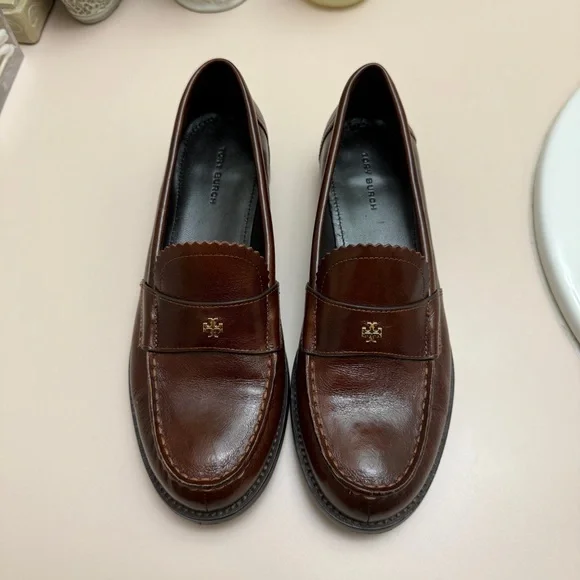 Tory Burch Classic Loafer in Negroni - Picture 1 of 11